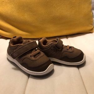 NWOT Stride Rite Paxton Sneaker